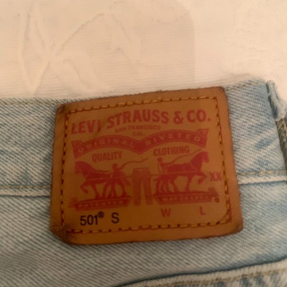 Levi's 501 Artizia White Oak Denim - High Rise Tapered Leg - Picture 4 of 4